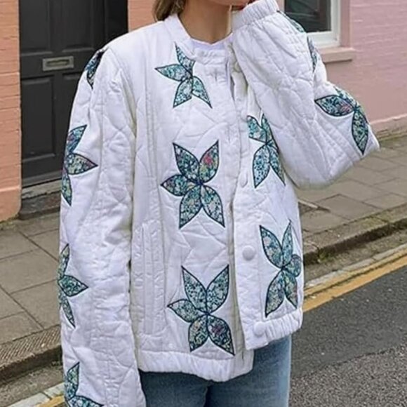 Meet your Posher, Athena - Picture 1 of 1